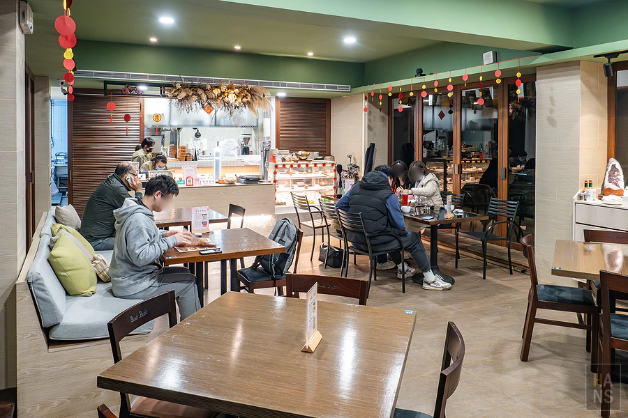 EASE CAFE 東湖概念店