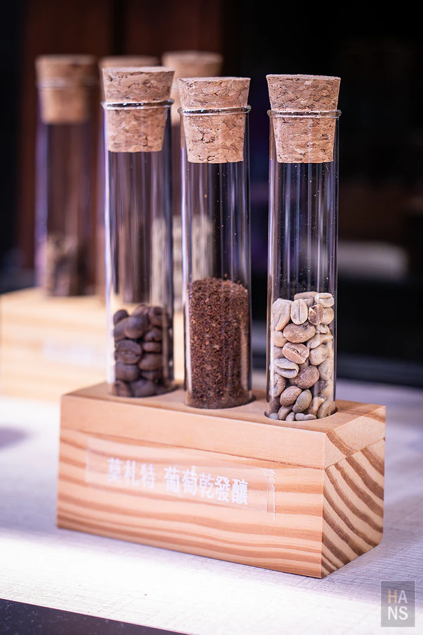 EASE CAFE 東湖概念店
