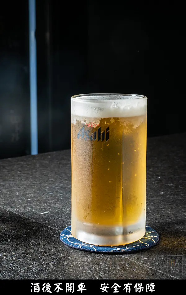 碳探和牛專門店的Asahi生啤酒