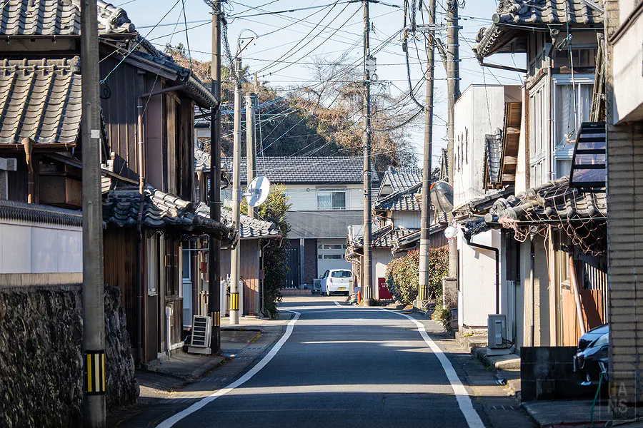 太良町帶著歲月痕跡的老屋瓦頂老街巷弄