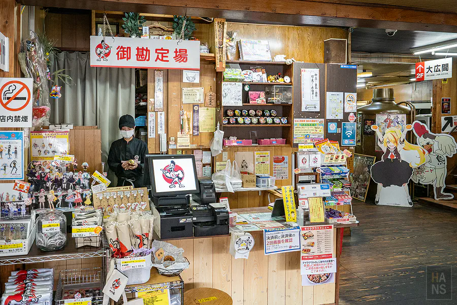 Drive-in 鳥結帳櫃檯與佐賀偶像是傳奇周邊商品