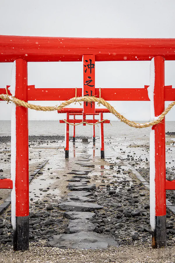 大魚神社海中鳥居的浪漫雪景