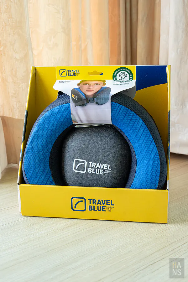 Travel Blue 涼感頸枕收納盒組外盒正面