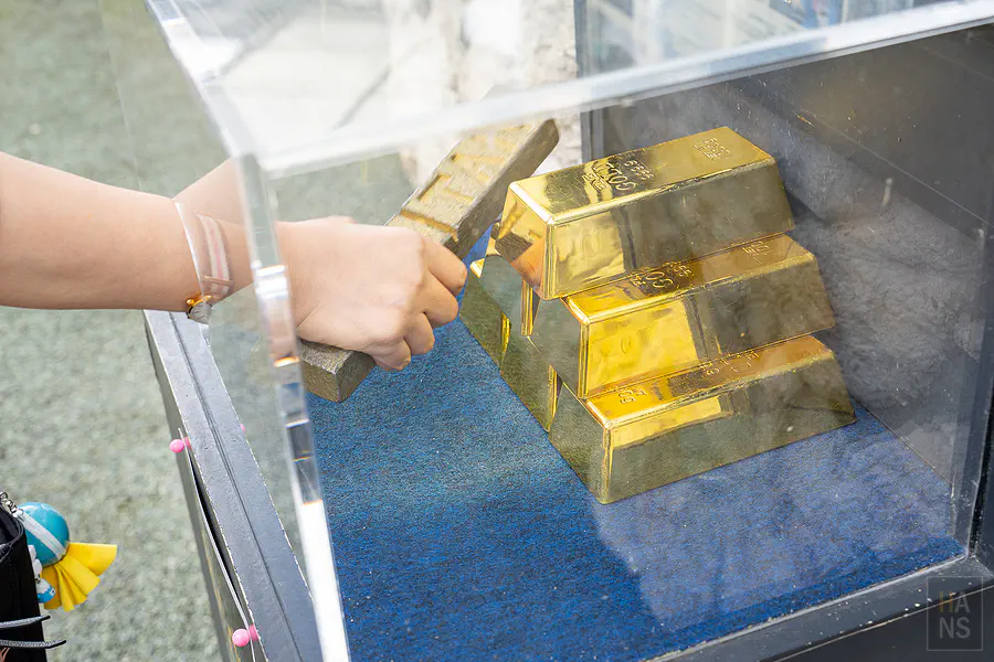 鯛生金山開運金塊觸摸體驗
