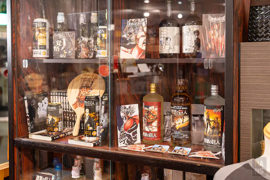 天領日田洋酒博物館進擊的巨人聯名酒收藏展示櫃