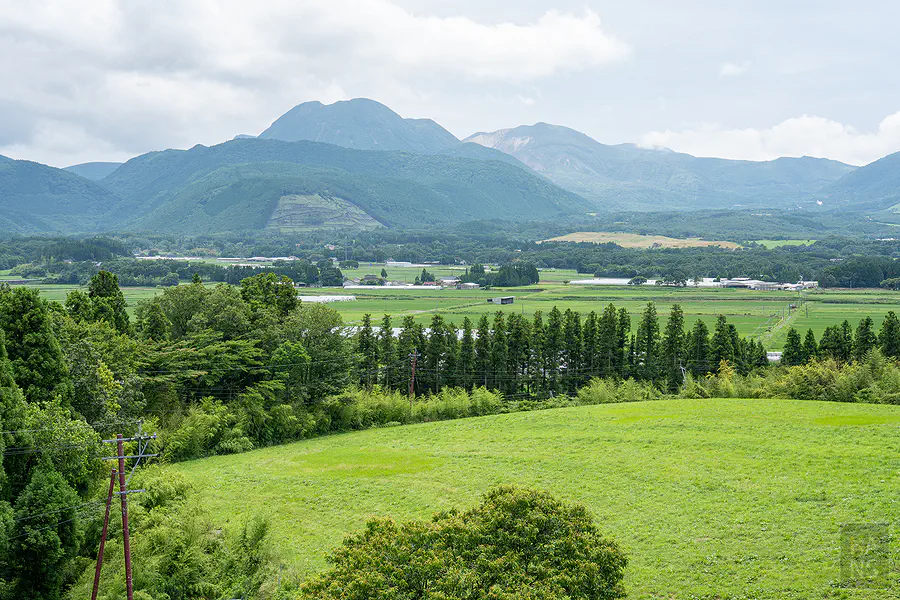 從Bebenko農家餐廳眺望九重連山火山地形