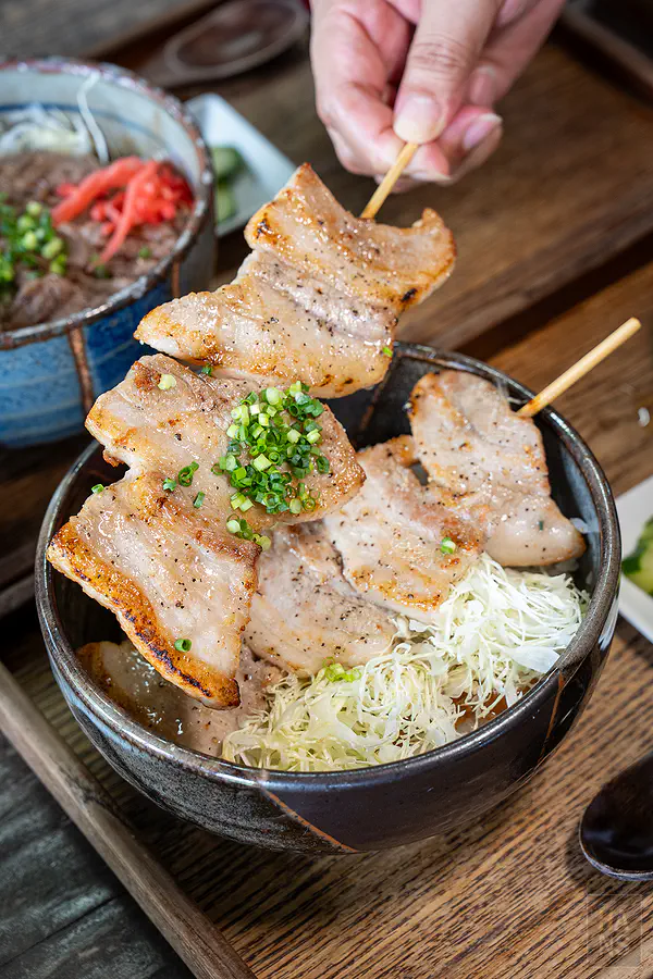 Bebenko農家餐廳九重夢豬肉串燒丼飯