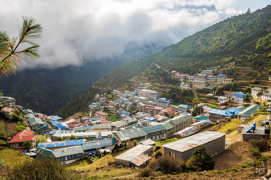 EBC珠峰基地營-從 Pheriche 翡麗綺走到 Namche Bazaar 南崎巴札
