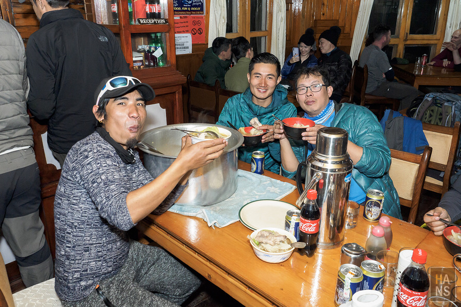 EBC珠峰基地營-從 Pheriche 翡麗綺走到 Namche Bazaar 南崎巴札