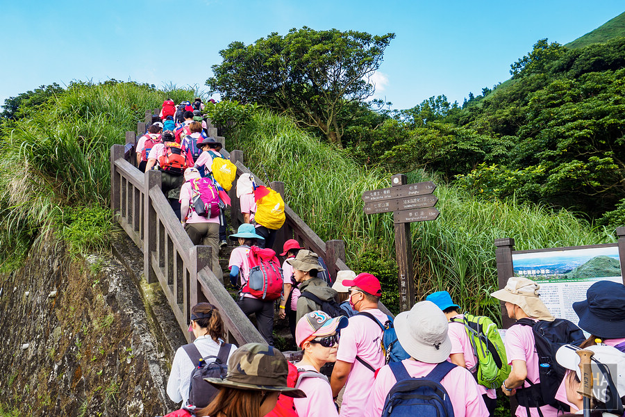 台北第一高峰七星山主峰