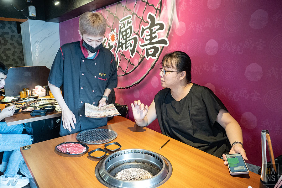 我就厲害西門珍饌店燒烤吃到飽