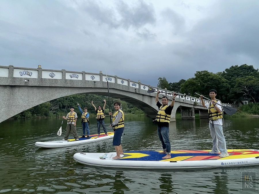 新竹青草湖，SUP立槳、天鵝船水上活動