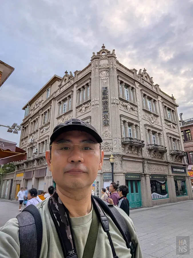 翰斯在鼓浪嶼熱鬧商圈的實地走訪紀錄