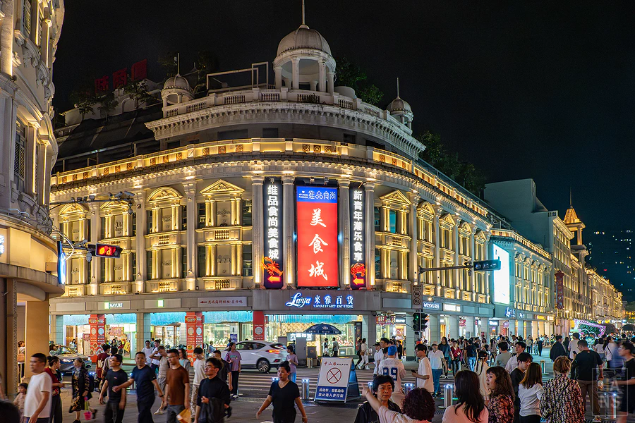 廈門中山路步行街絕美復古南洋風騎樓建築夜景