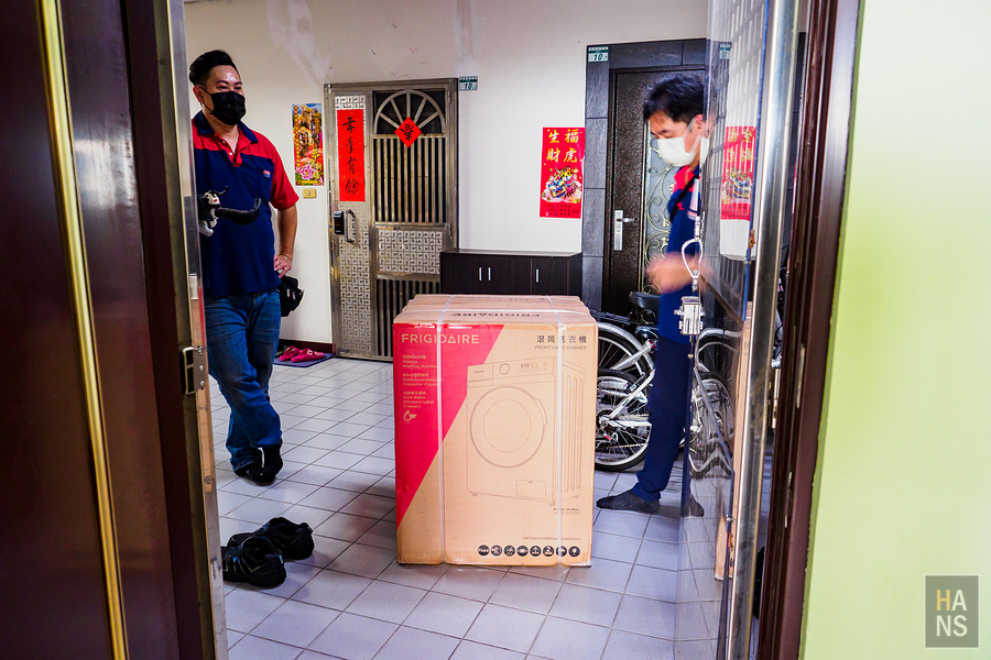 美國富及第 FRIGIDAIRE 10KG 蒸抗敏變頻滾筒洗脫烘洗衣機 FAW-F1002MID